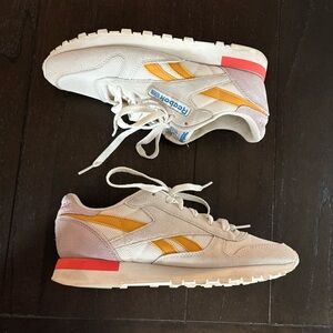 Reebok Classic Leather Sneakers Shoes Retro Athletic Athleisure Size 7.5 Women’s